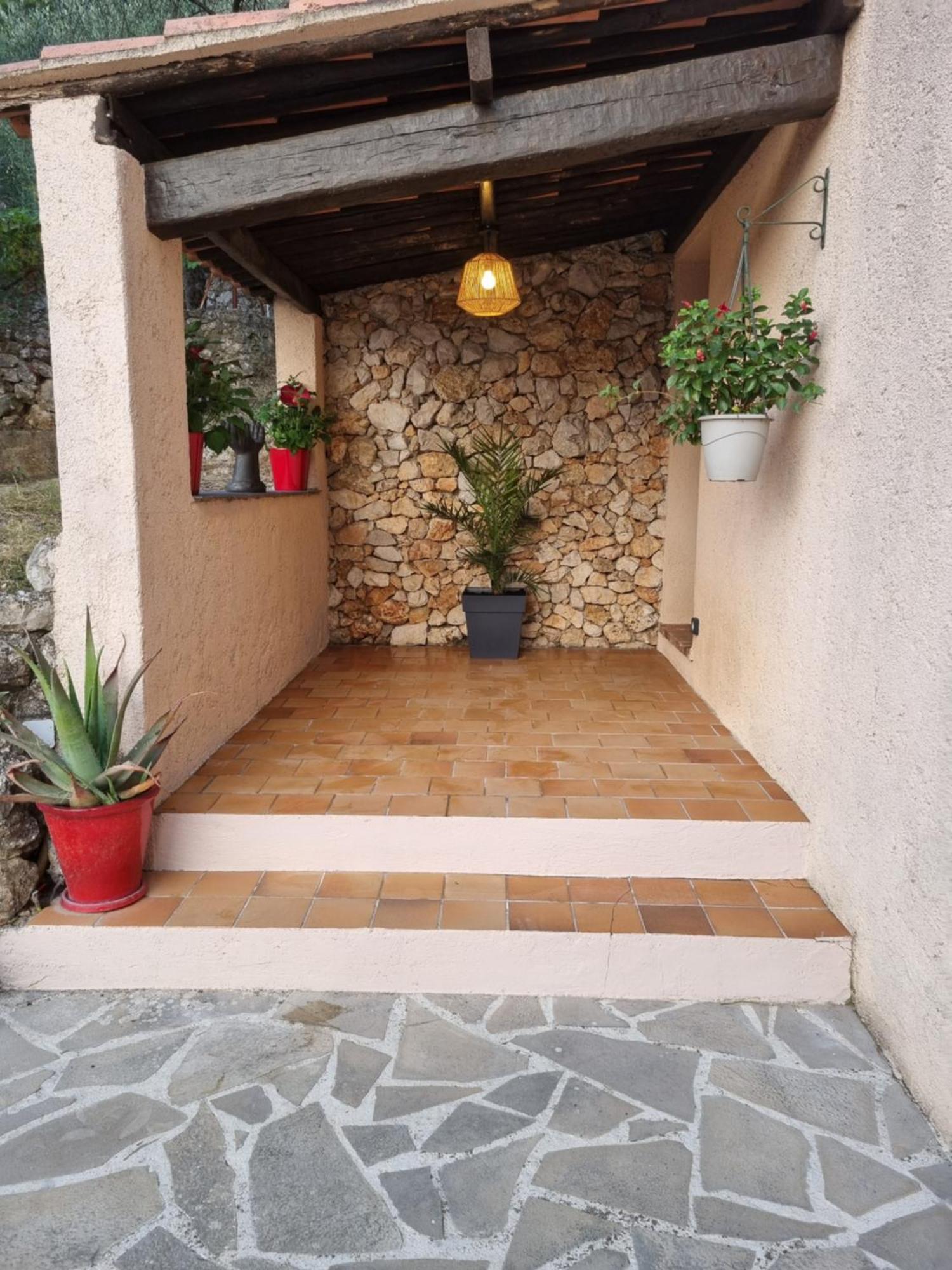 La Melenzanice Castagniers Exterior foto